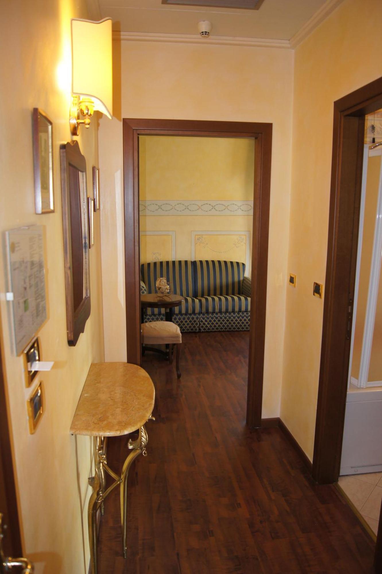 Hotelli Hotel Lugana Parco Al Lago 3*
