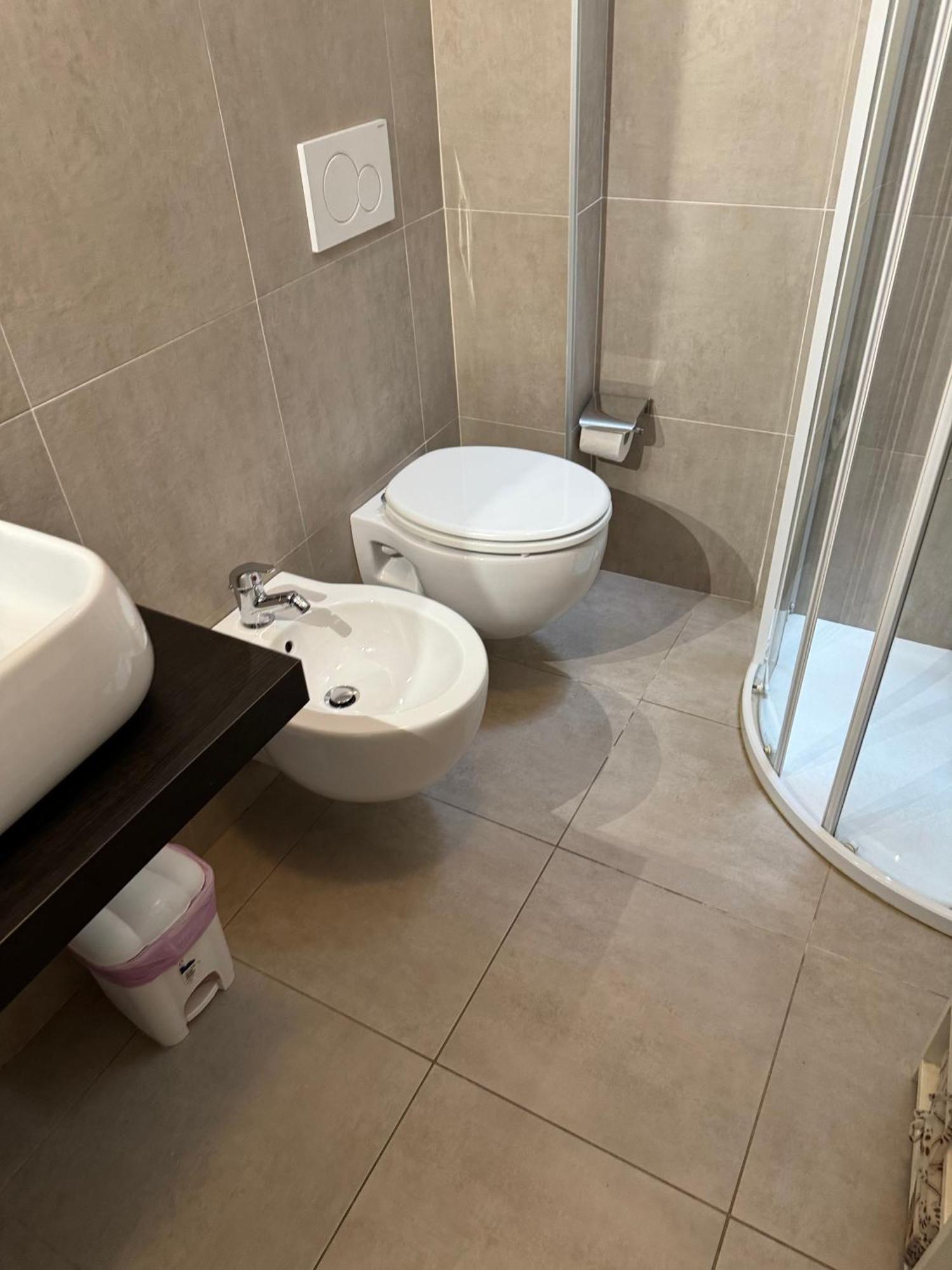 Gardasee Con Piscina Apartment