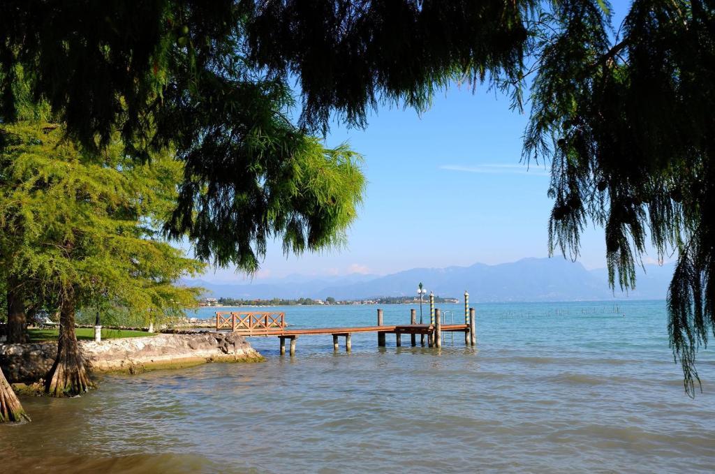 Hotelli Hotel Lugana Parco Al Lago