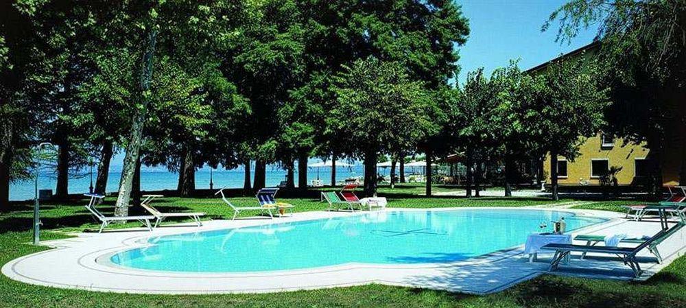 Hotel Lugana Parco Al Lago 3* Sirmione