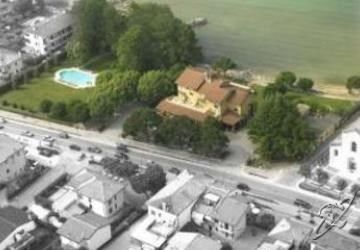 Hotel Lugana Parco Al Lago Hotelli Sirmione