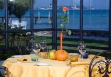 Hotel Lugana Parco Al Lago Hotelli