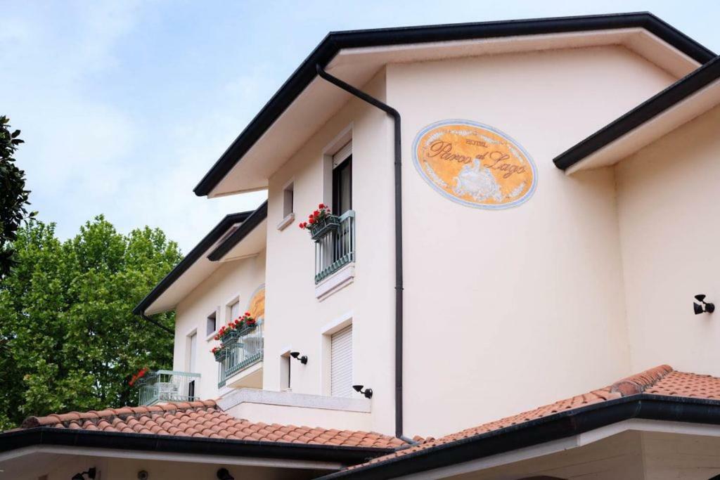 Hotel Lugana Parco Al Lago Hotelli