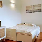 Beachhouse Sirmione