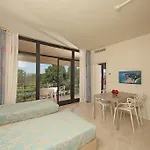 Hotel Holiday
