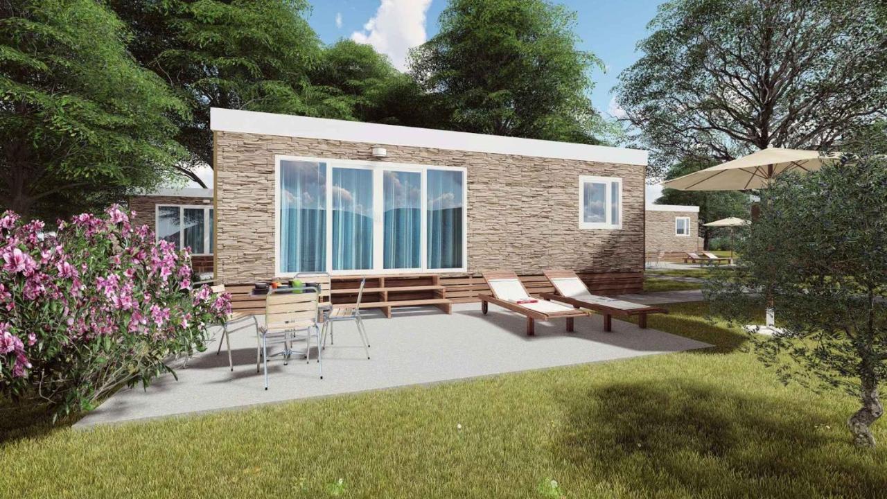 Mobilehomes In Sirmione/gardasee 22177 *