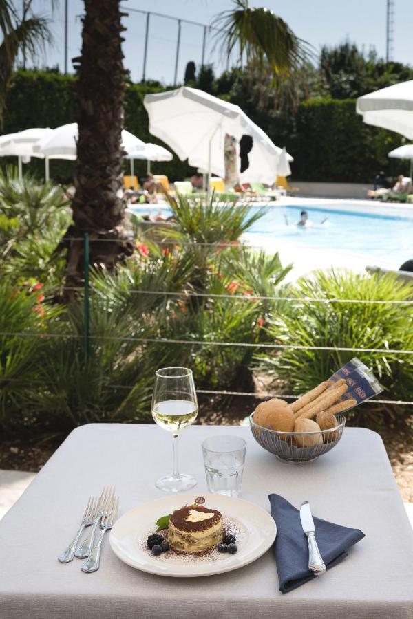 Du Parc Hotel 4*