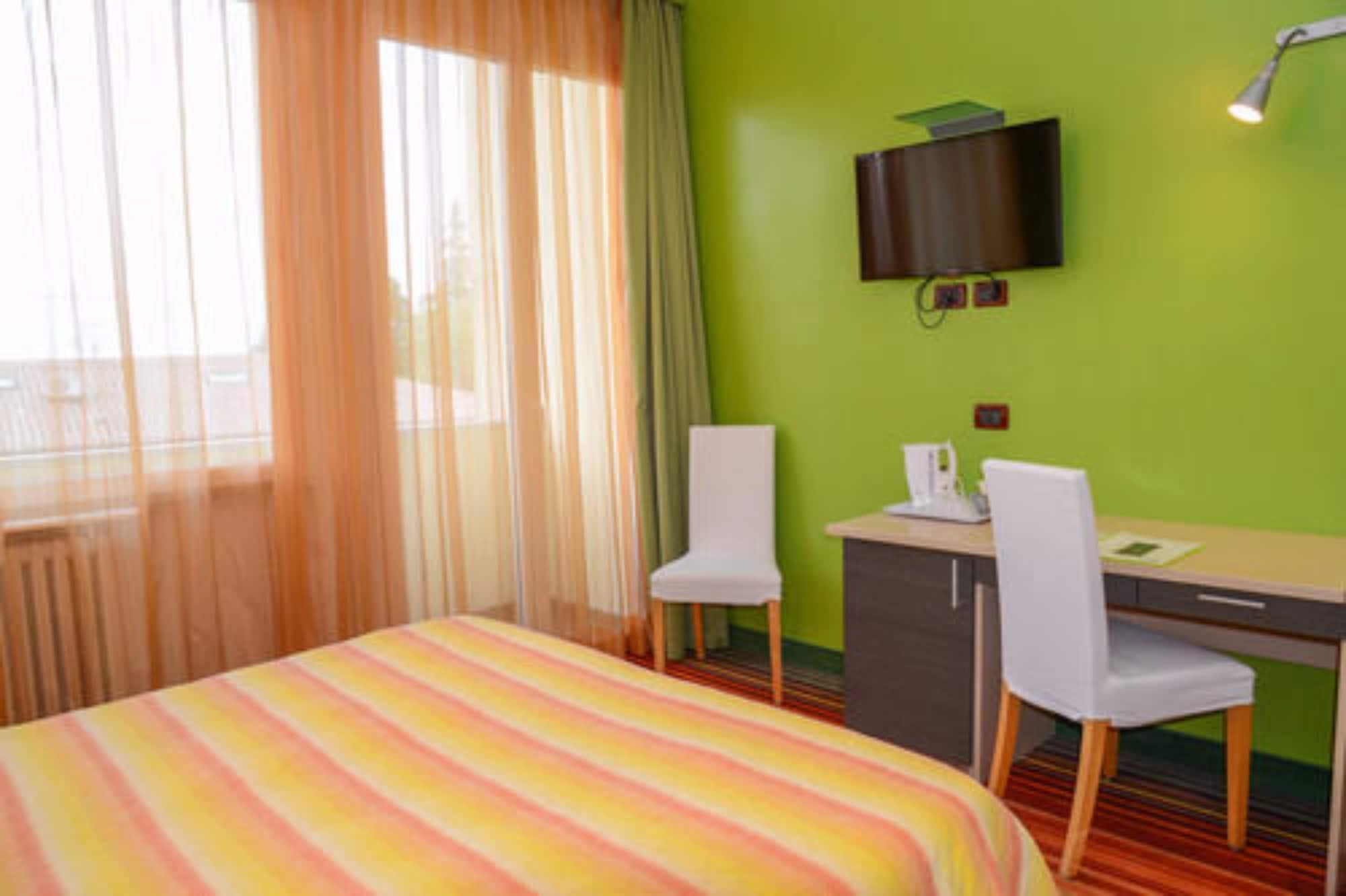 Suisse 3* Sirmione