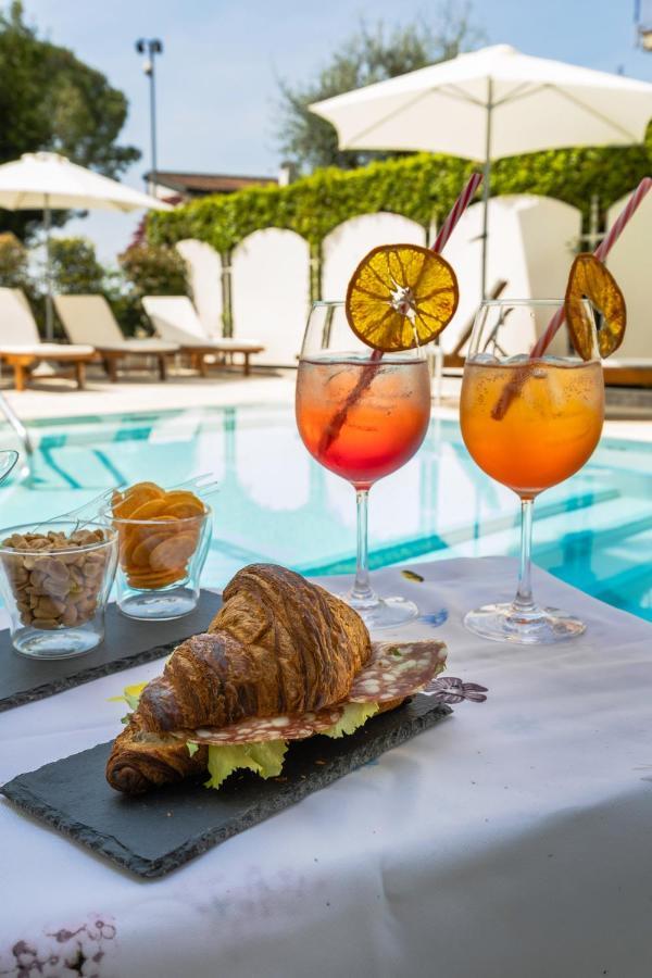 Serenella Hotel