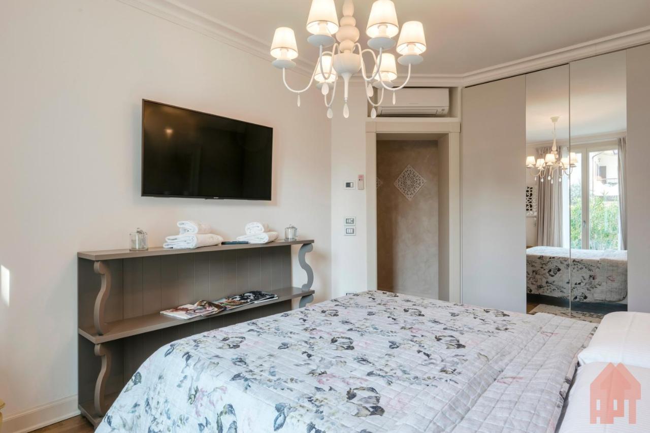Apt24 - Luxury Lakefront Onassis Villa Sirmione