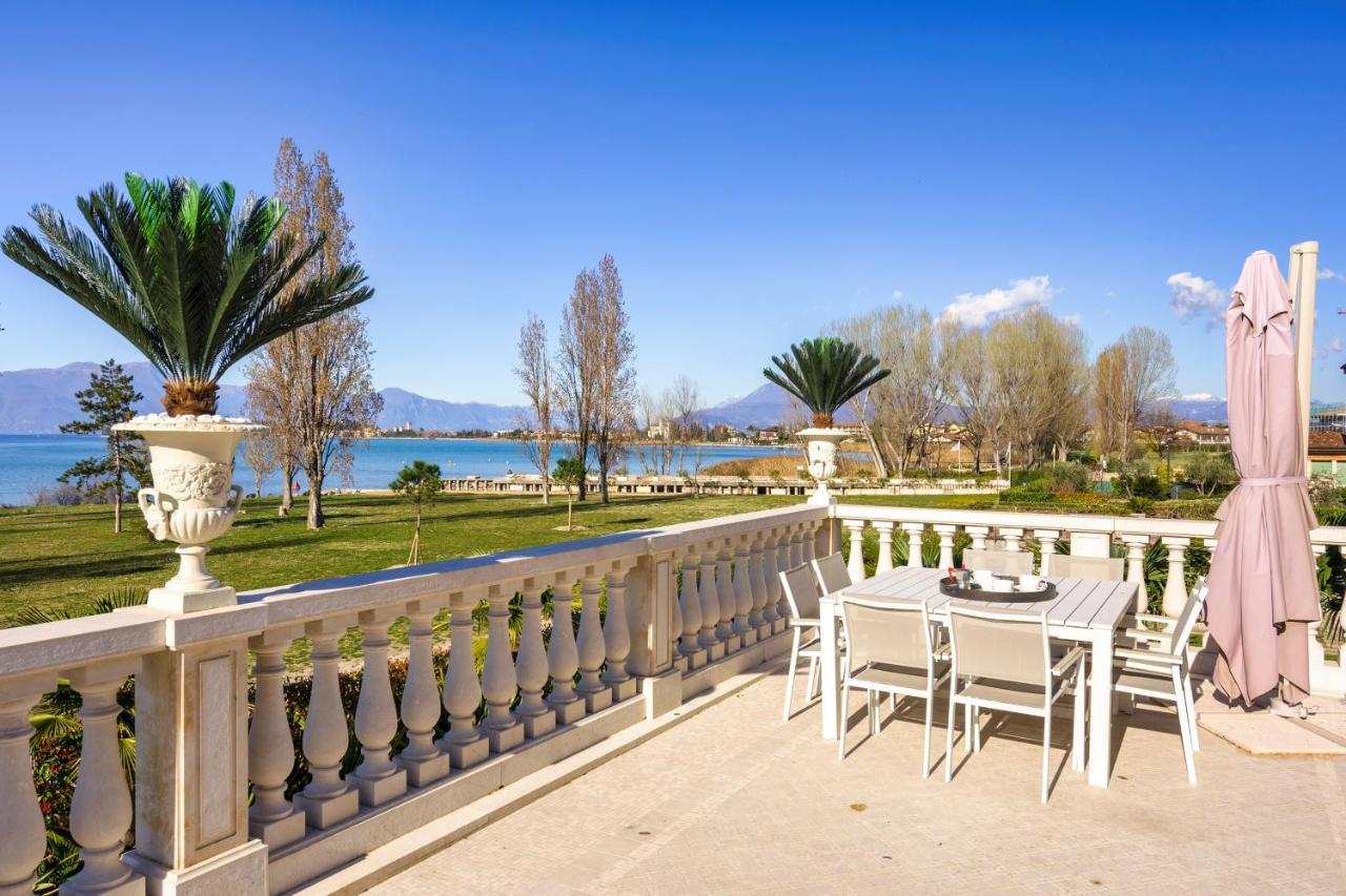 Apt24 - Luxury Lakefront Onassis Villa Sirmione
