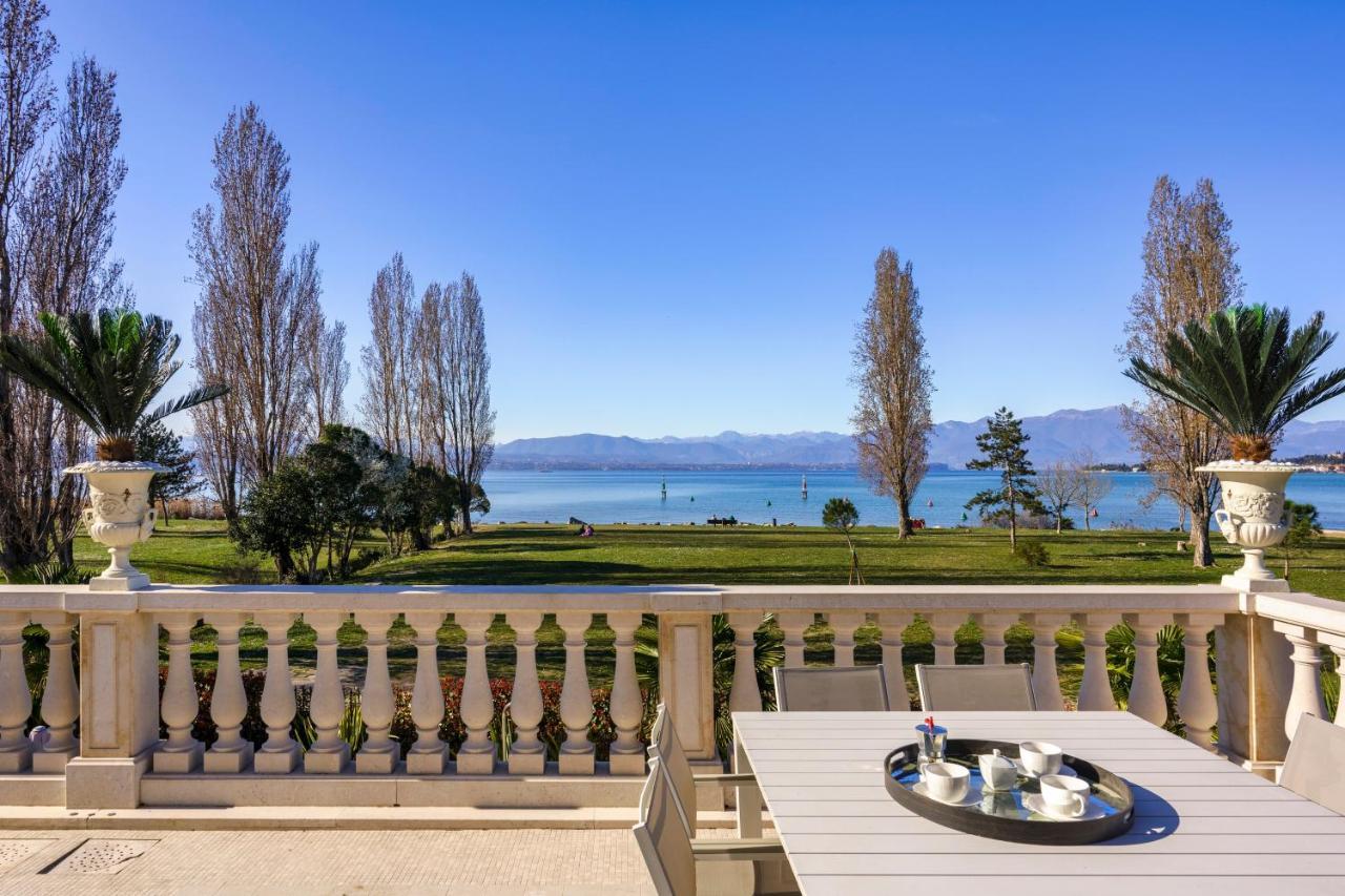 Villa Apt24 - Luxury Lakefront Onassis *