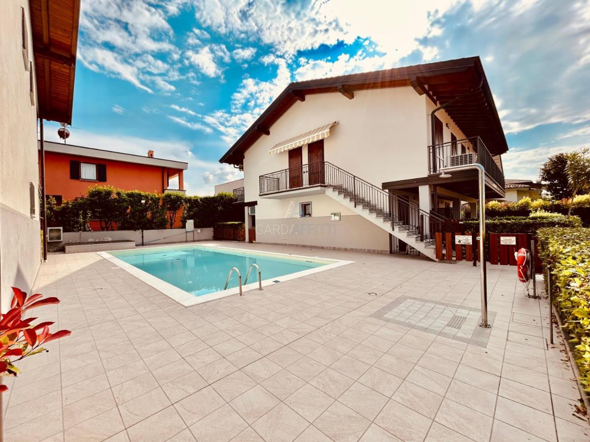 Rea - 500 M Dal Di Garda - Apartman Sirmione
