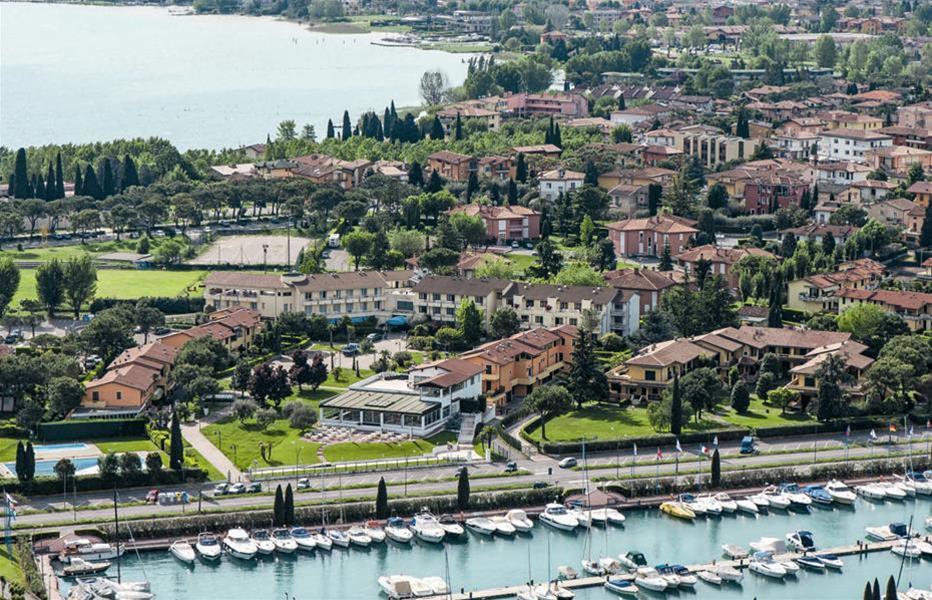 Hotel Du Parc 4*