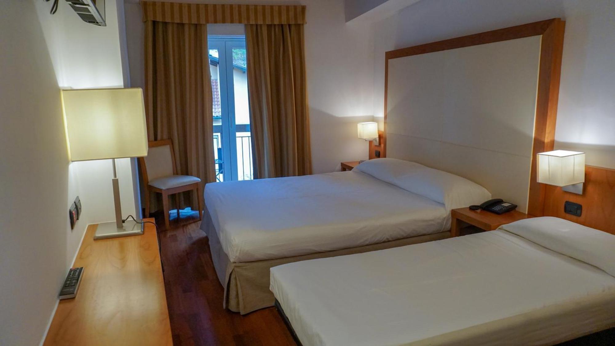 Mavino Hotel 3*