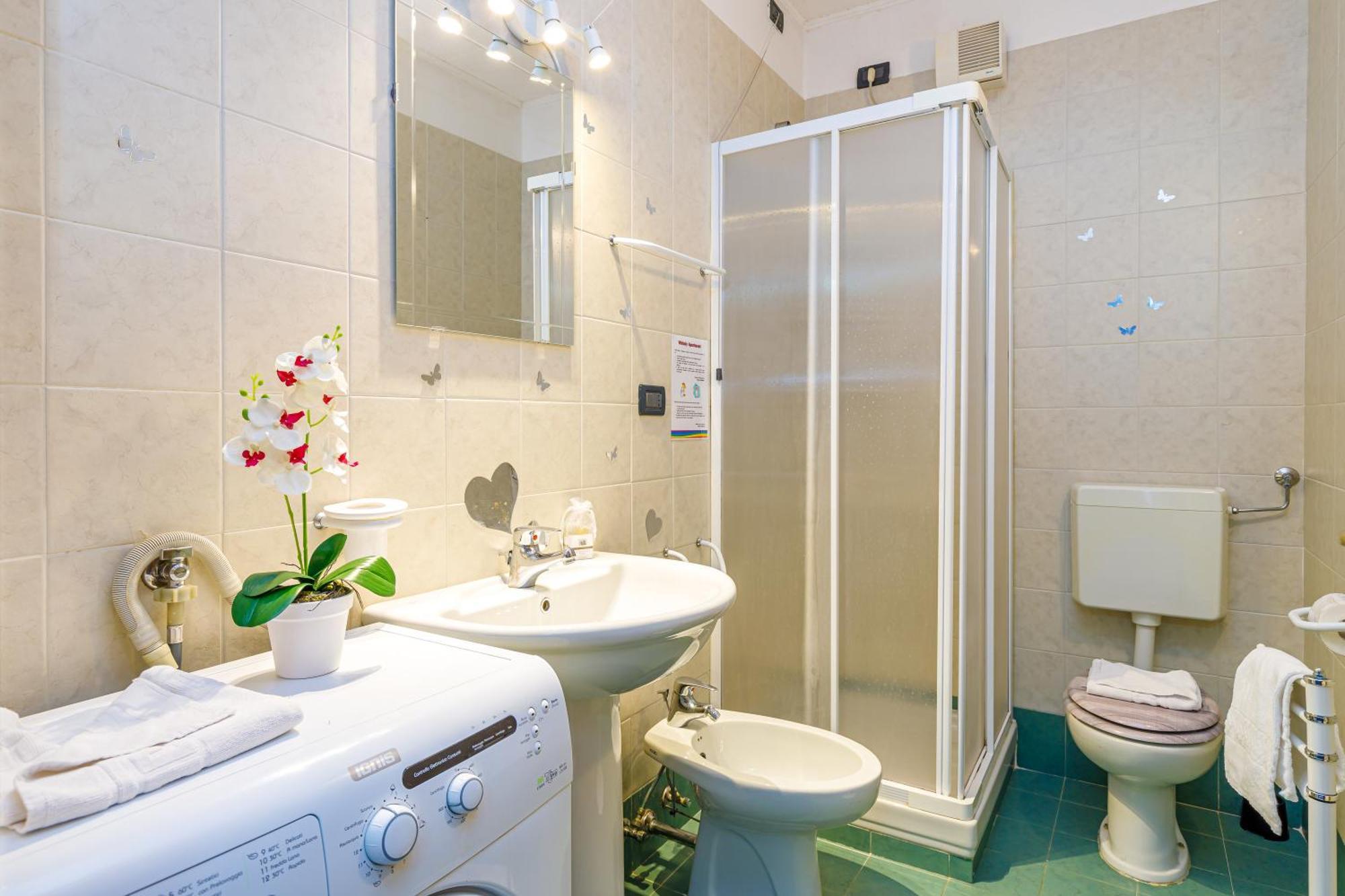 Apartment Magnolia 500m From Garda - Happy *