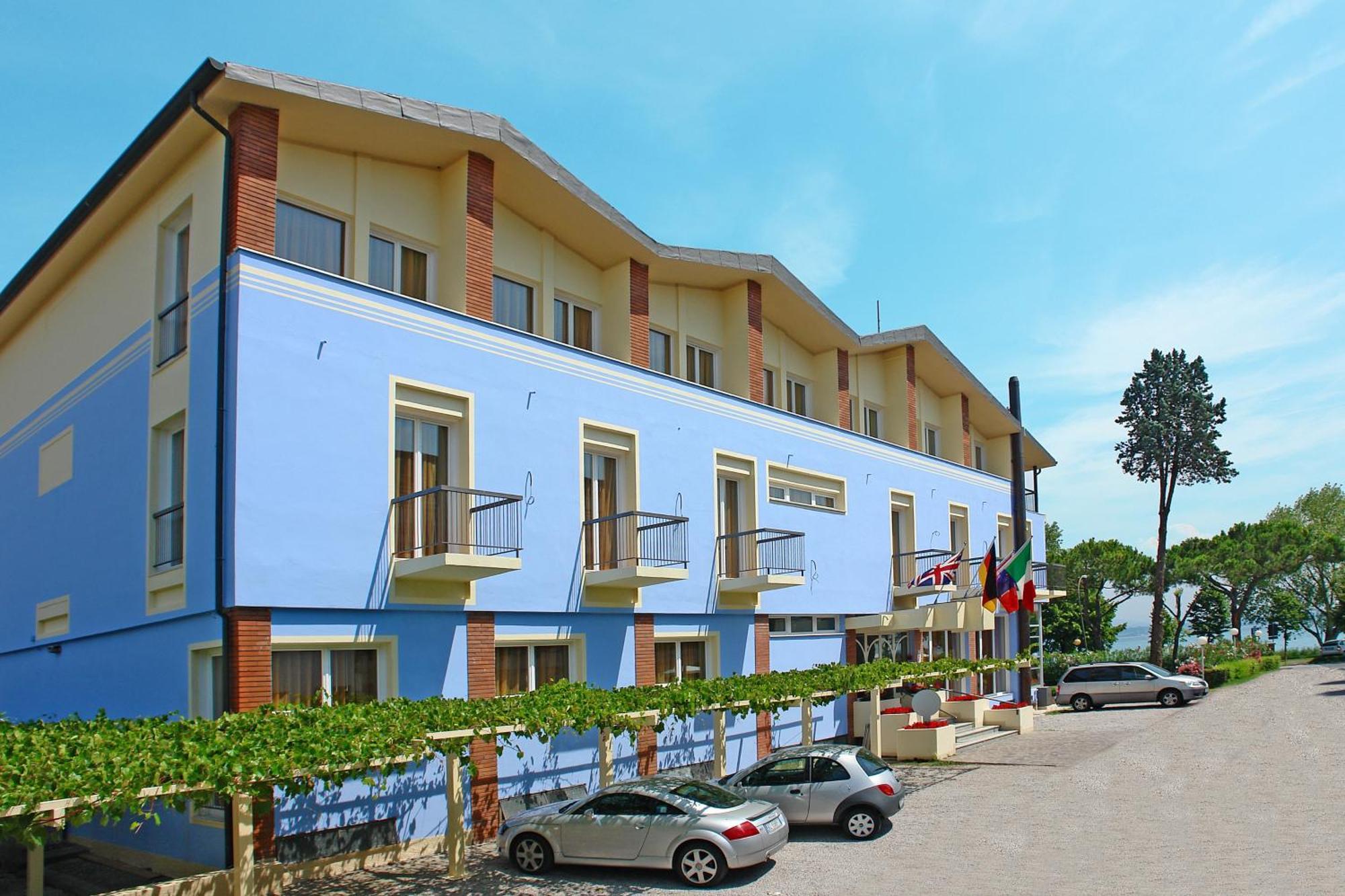 Hotel Suisse 3*