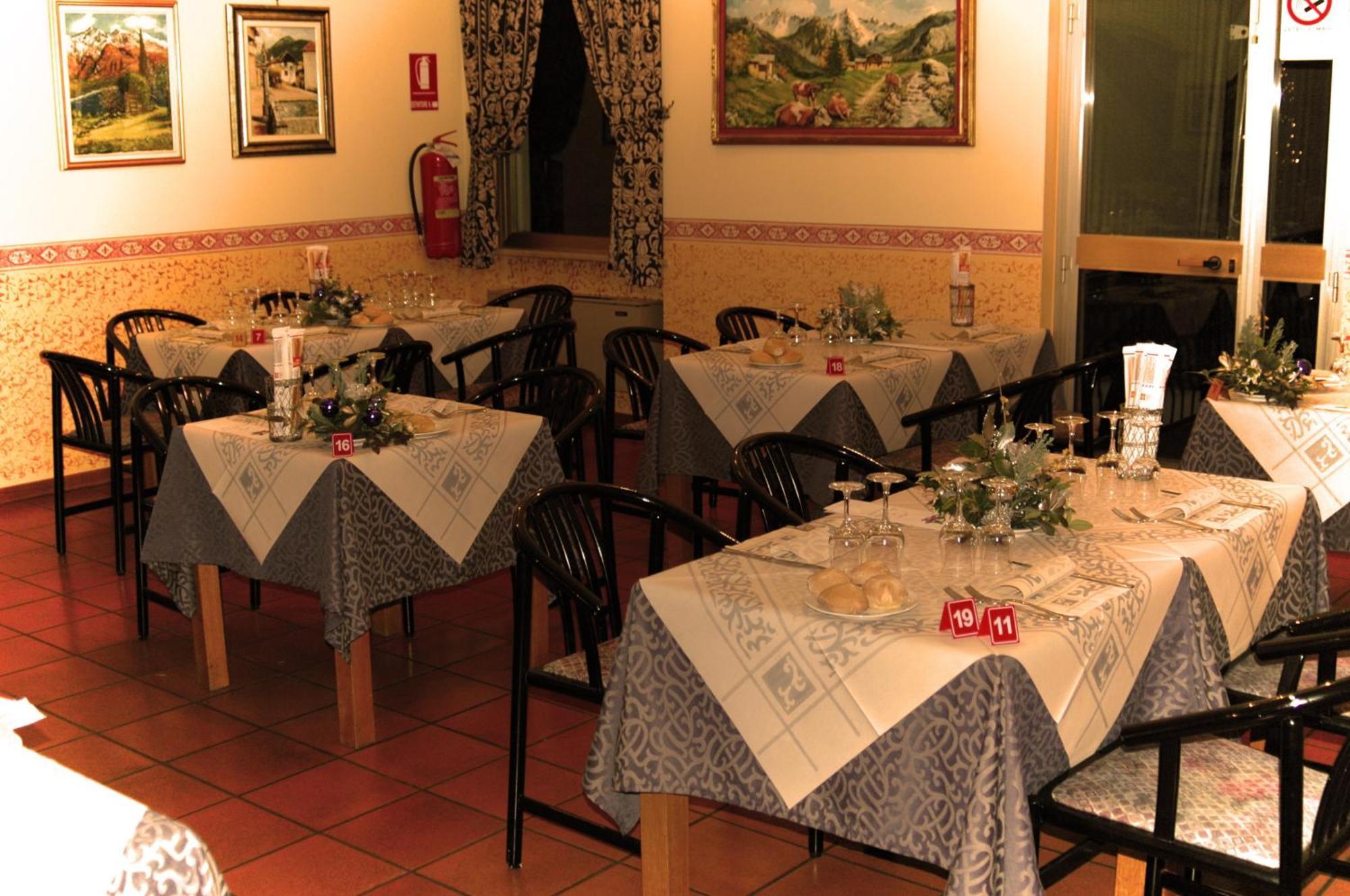Hotel Azzurra 3*