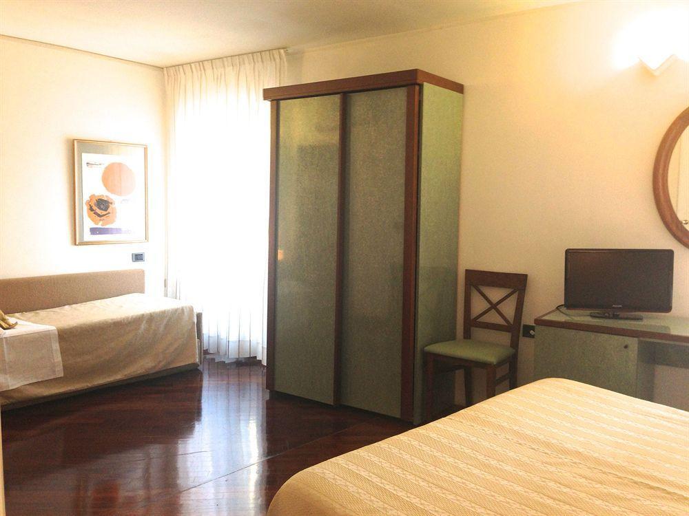 Degli Oleandri Hotel Sirmione
