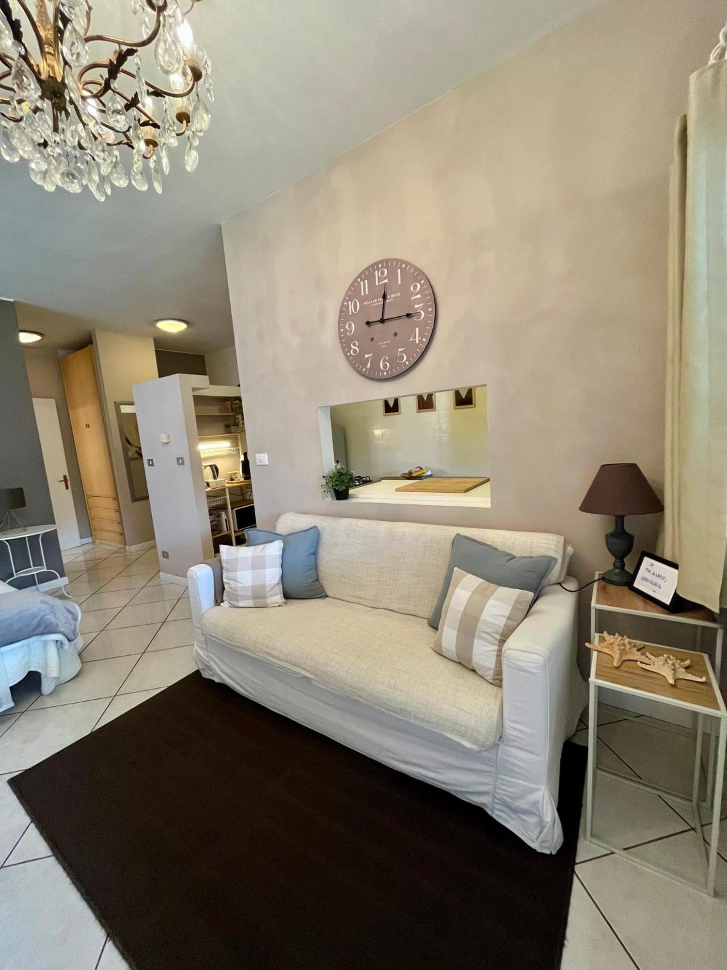 Apartment Your Studio In