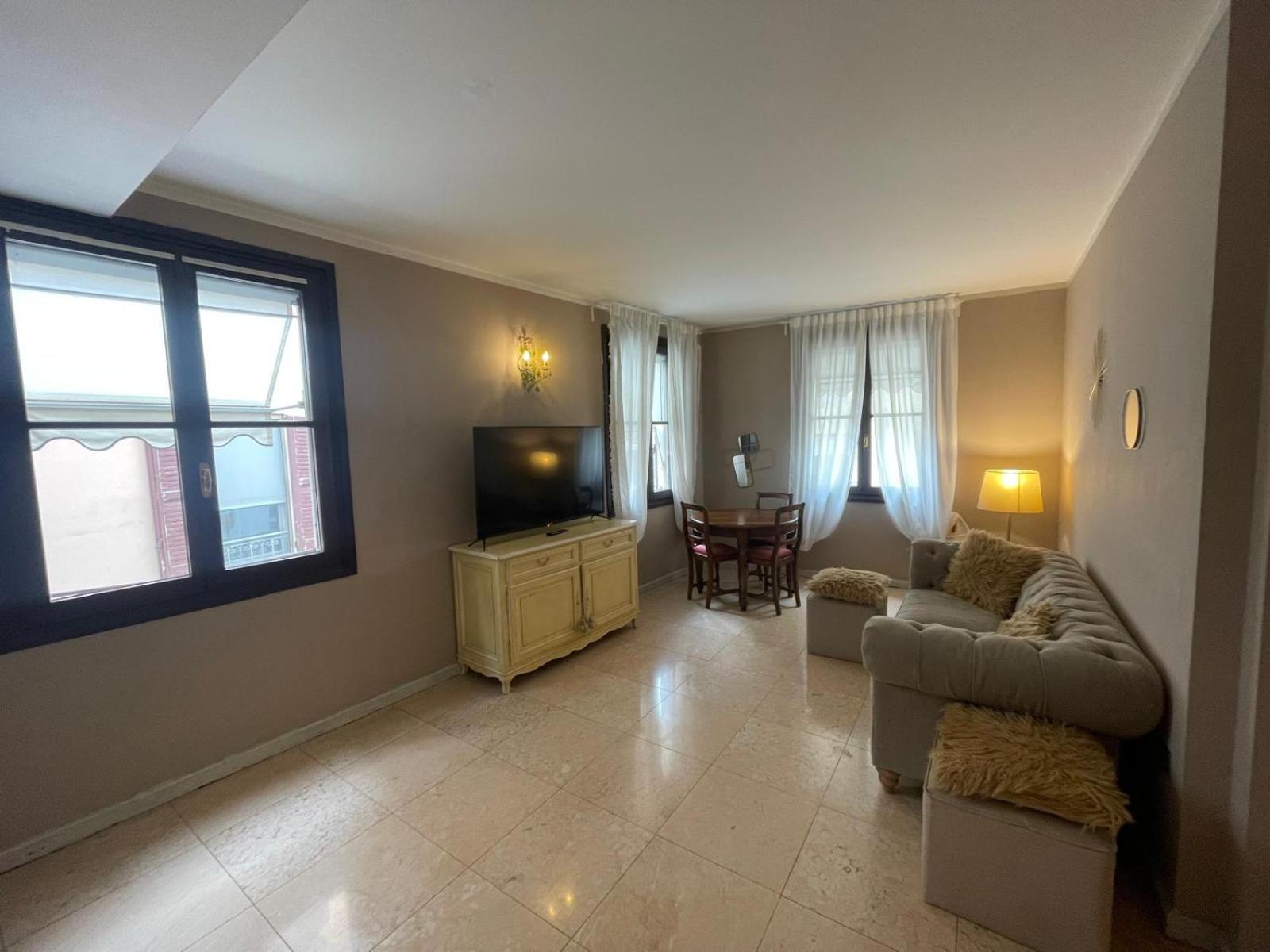 Guest house Prestige