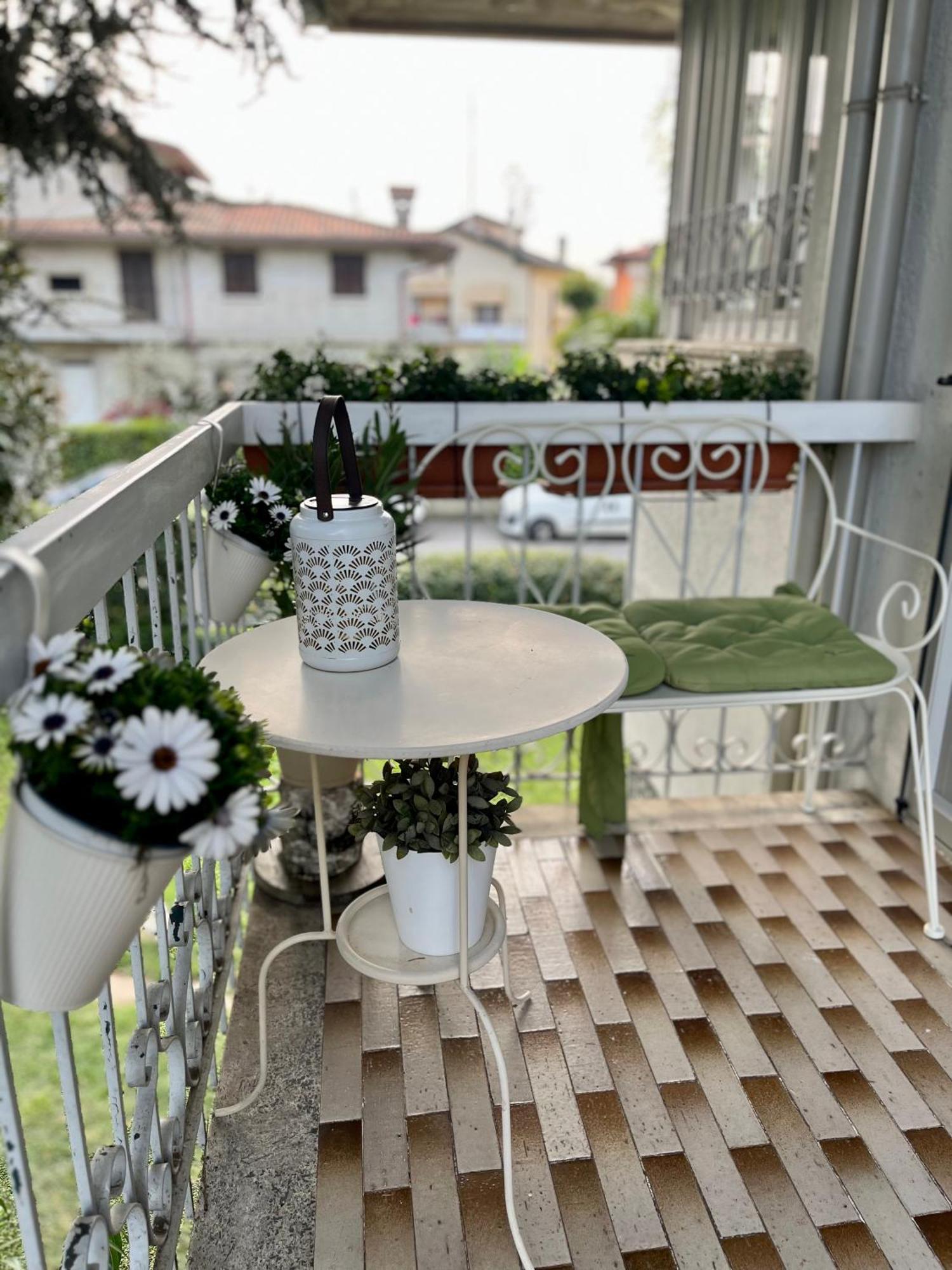 Your Familyapartment In Apartment