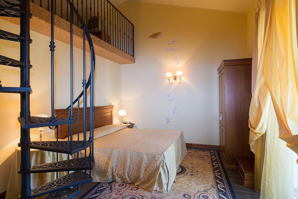 Hotel Serenella Sirmione