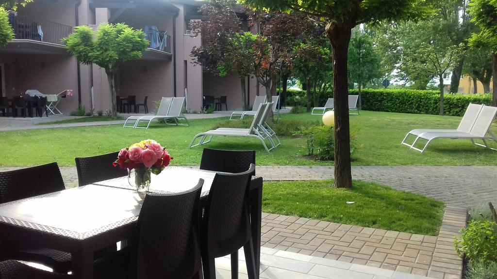 Villaggio Turistico Lugana Marina Aparthotel