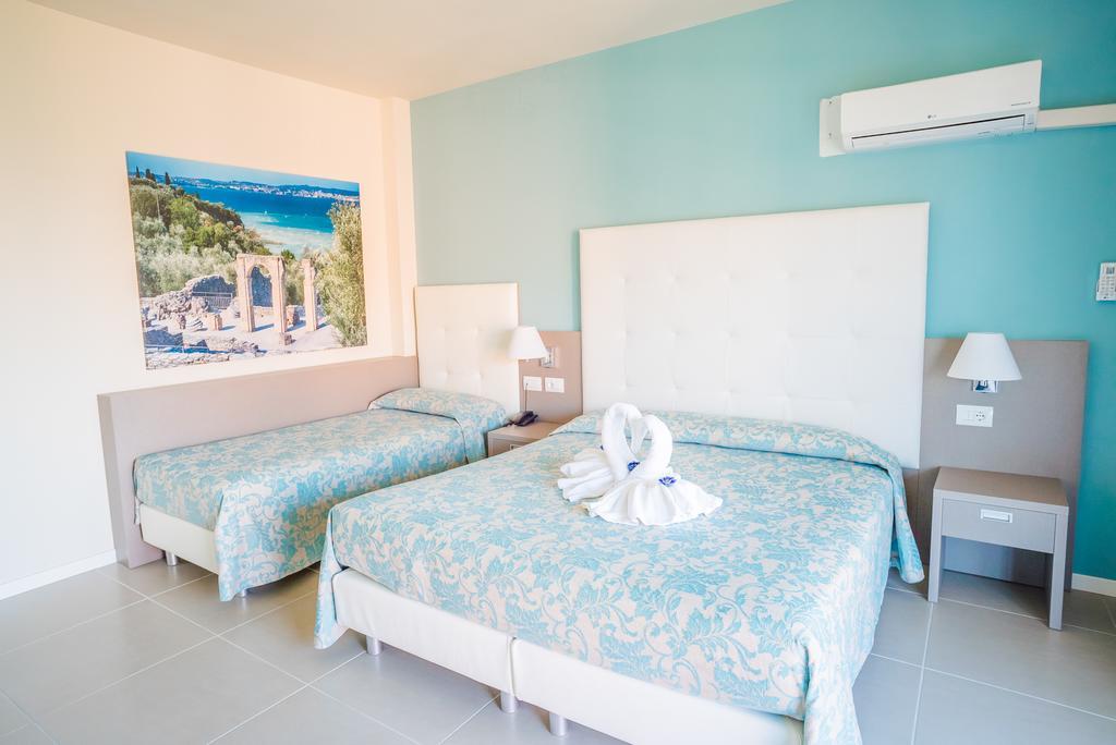 Hotel Holiday Hotel
