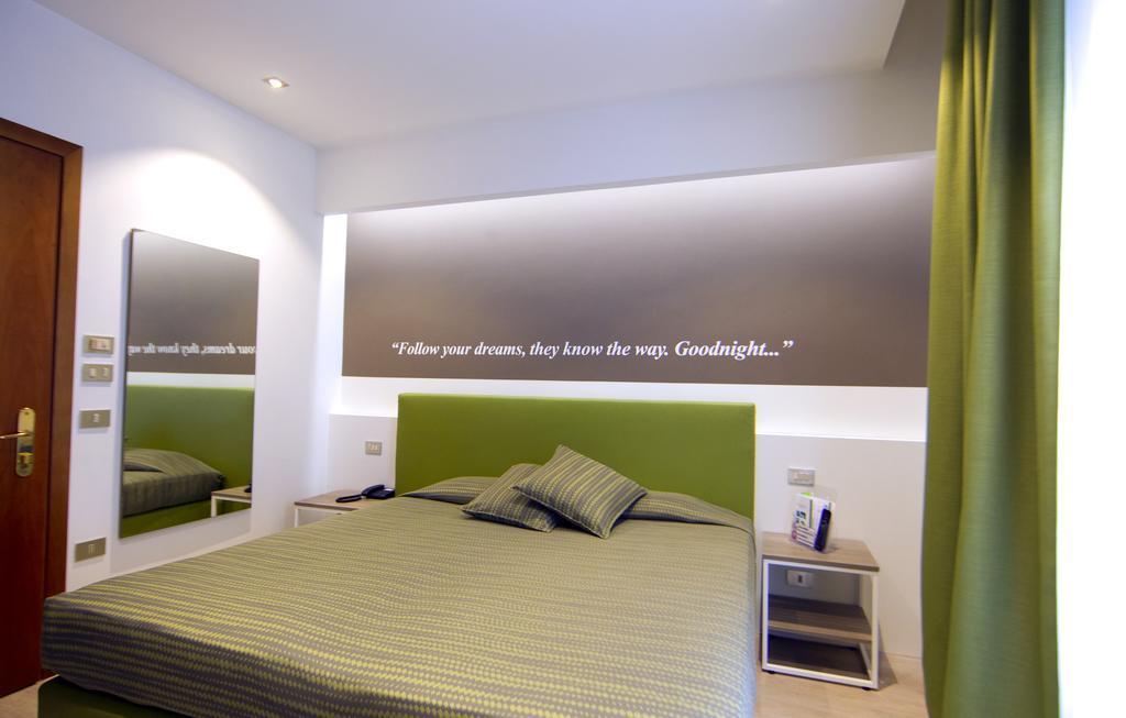 Ideal Hotel 4*