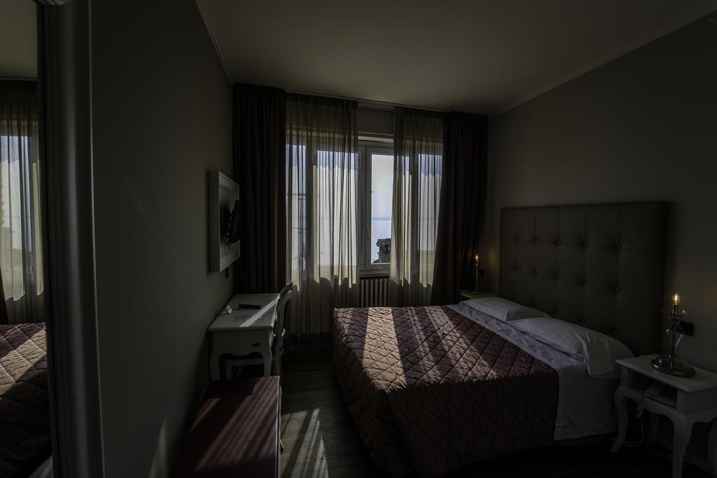 Hotel Degli Oleandri Sirmione