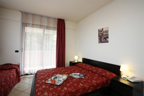 Cristal Hotel 3*