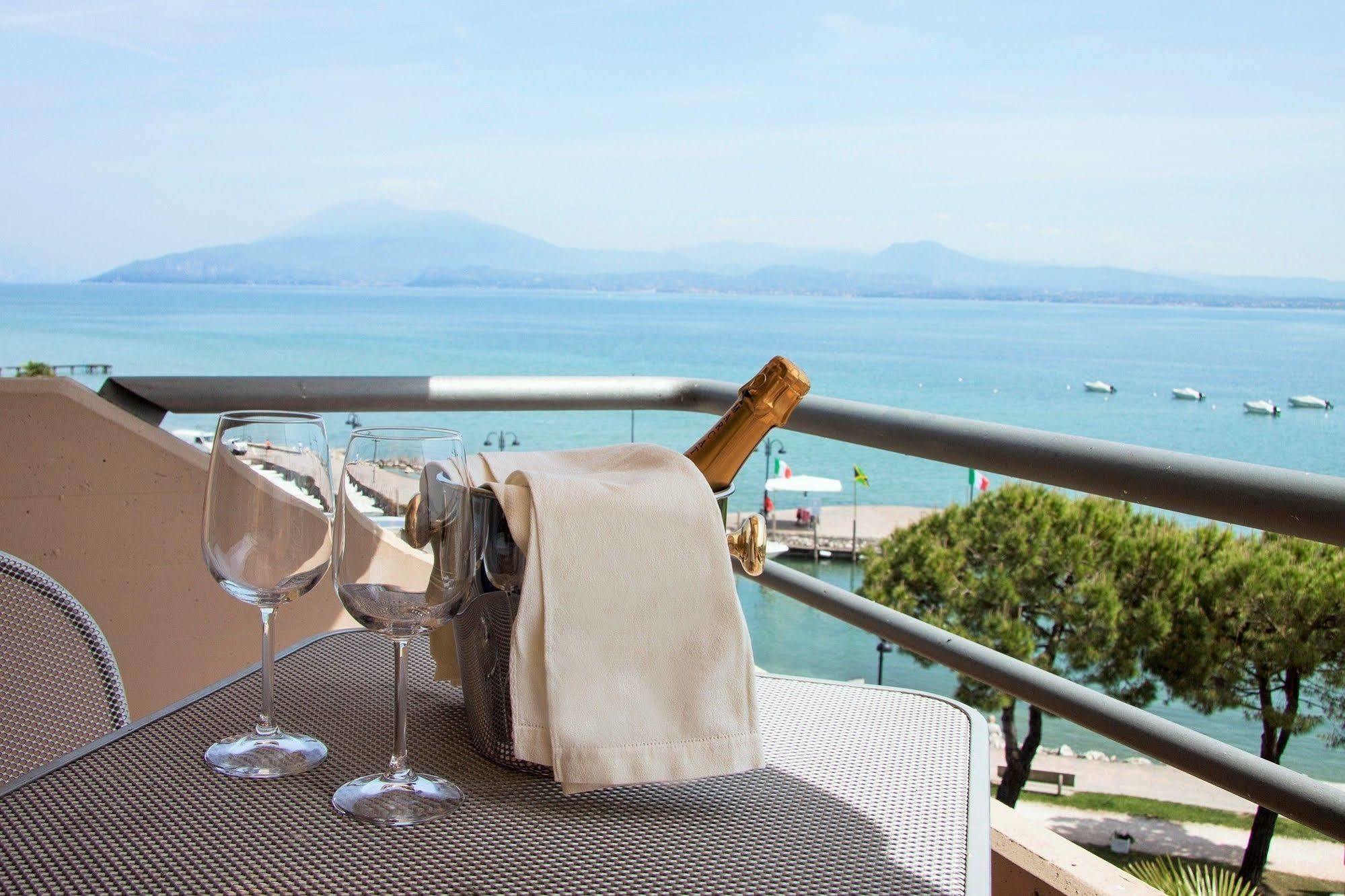 Ca' Serena Hotel 3*