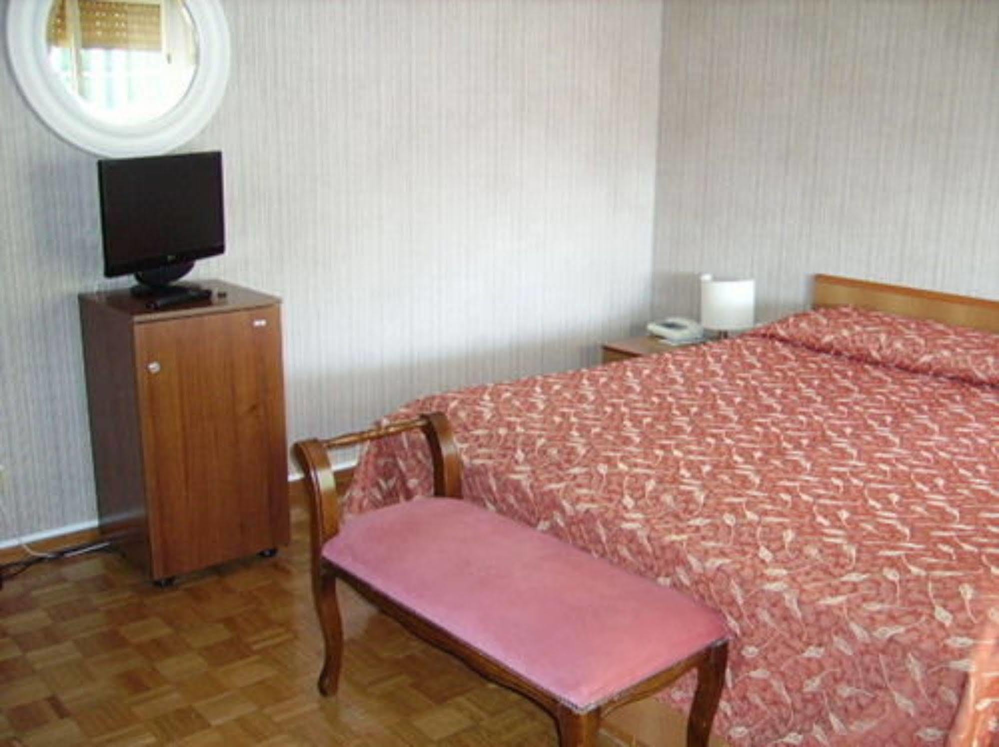 Broglia Hotel