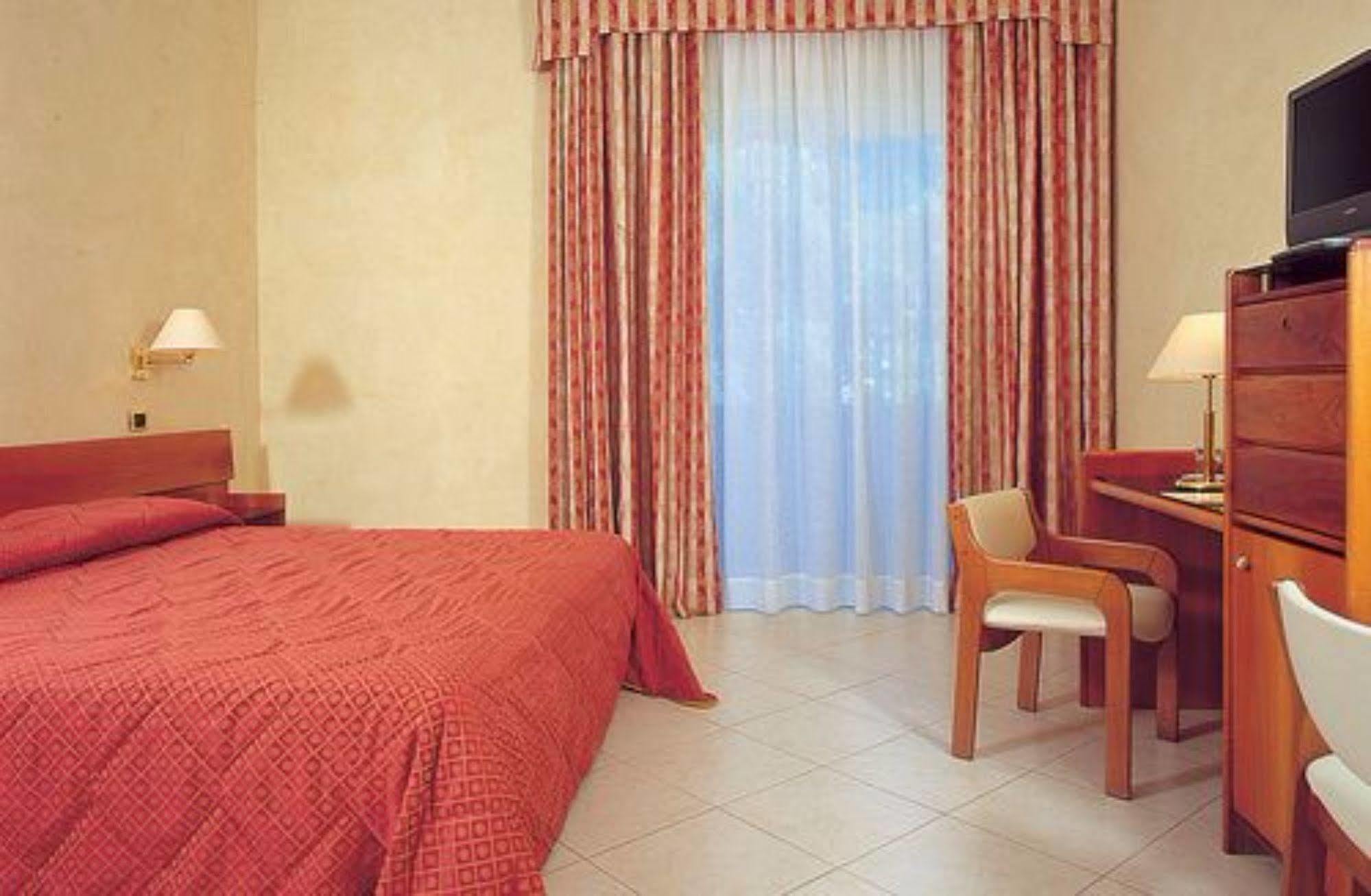 Continental Wellness & 4*