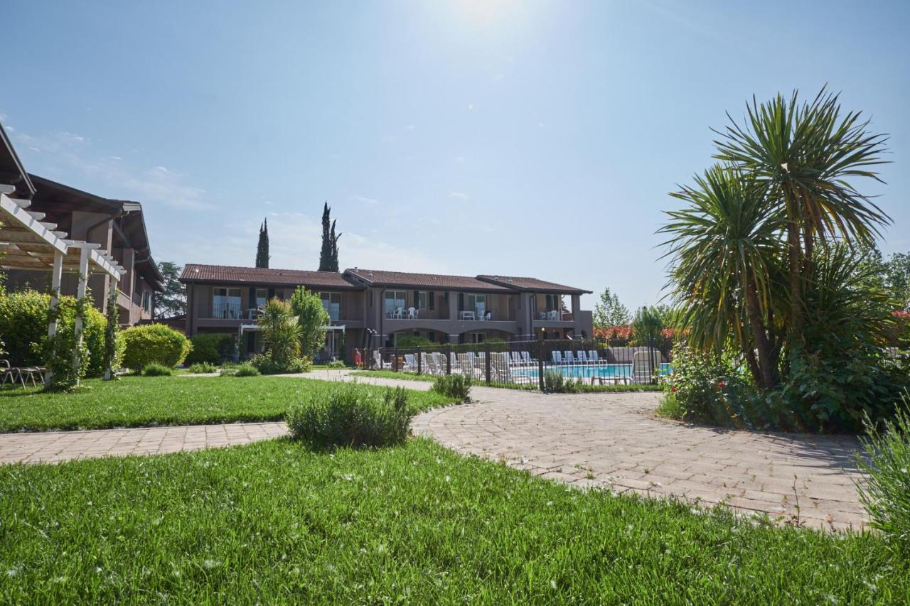 Villaggio Turistico Lugana Marina 3*