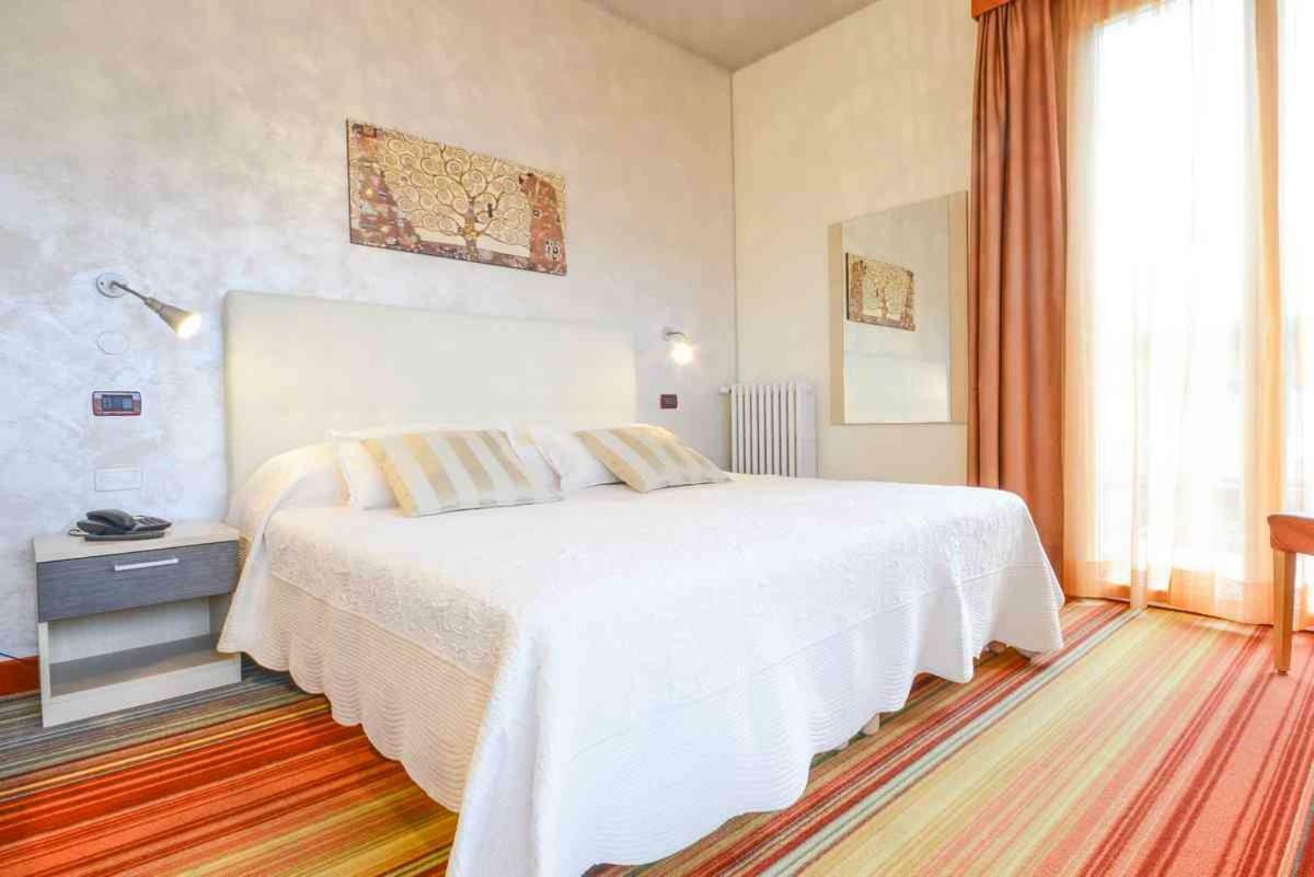 Hotel Suisse 3*