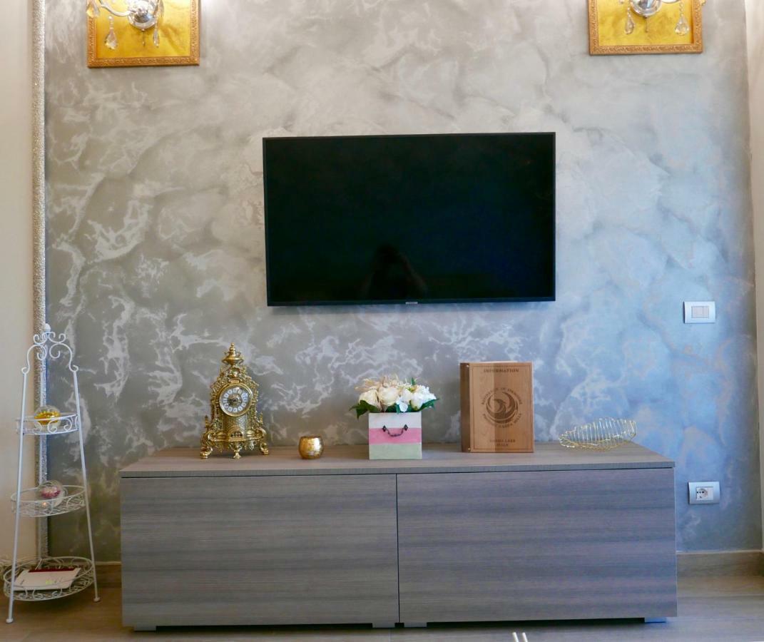 Phoenix Garda Hills Apartment Sirmione