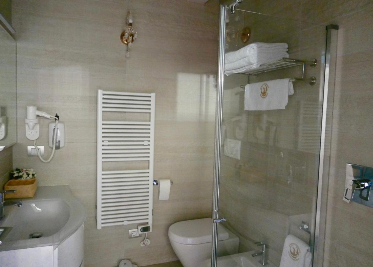 Apartment Phoenix Garda Hills Sirmione