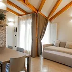 Sirmione Rosselli Apartments