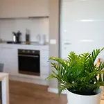 Sirmio Apartments - Narnia Stay