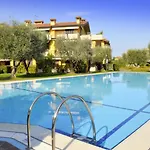 Tasteful Holiday Home In Sirmione With Pool