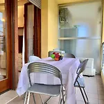 Yellow Apt Sirmione