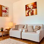 Azalea Apt Sirmione