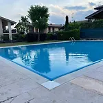 Rosy Apt Sirmione