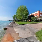 Splendid Apartment Pt-1 Sul Lago By Wonderful Italy