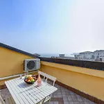 Sunset Apartment Home & Terrace