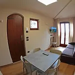Smeraldo Dip Villa Canneto