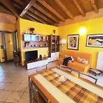 Casa Di Michela A Sirmione Con Piscina