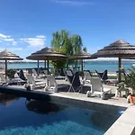 Le Petit Du Lac